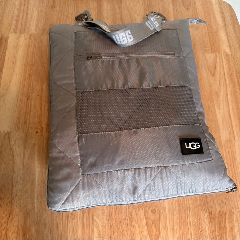 UGG mischa outdoor blanket